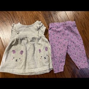 Baby girl two piece outfit size 0 to 3 months